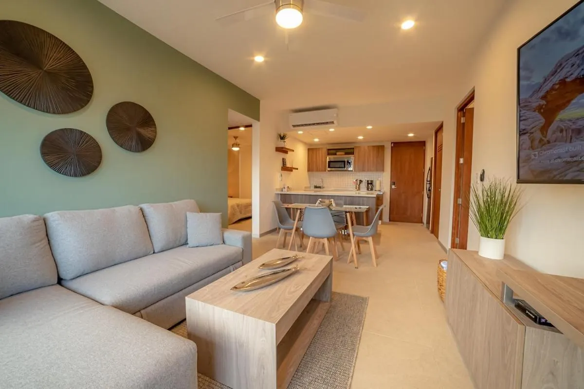 Incredible Design 3Br Great Location Apartment Playa del Carmen